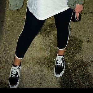 **MOVING SALE EVERYTHING MUST GO WILL ACCEPT MOST OFFERS** Aerie leggings